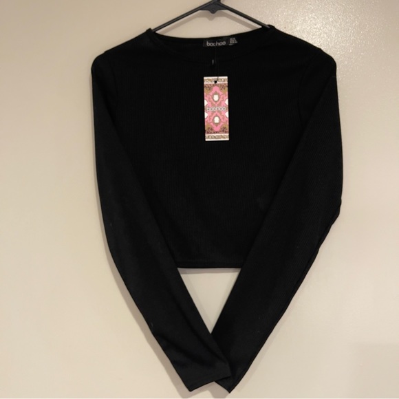 Boohoo. NWT NEVER WORN Long Sleeve Rib Crop - Black - Large - Picture 6 of 10